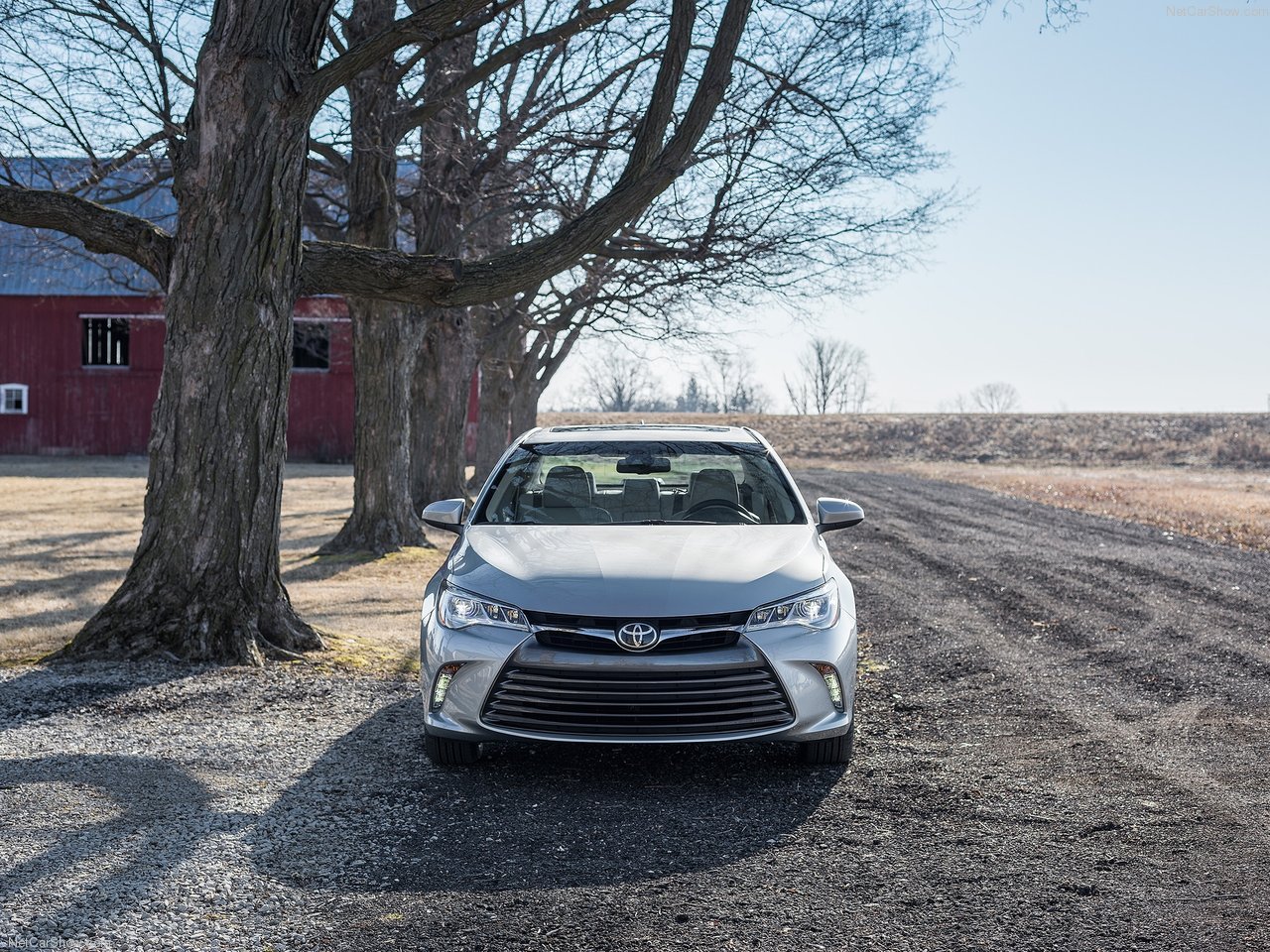 Toyota Camry 2016